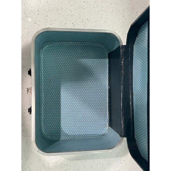 Vintage Traincase ~ Blue Makeup or Toiletries Case 1950’s or 1960’s - Picture 6 of 6
